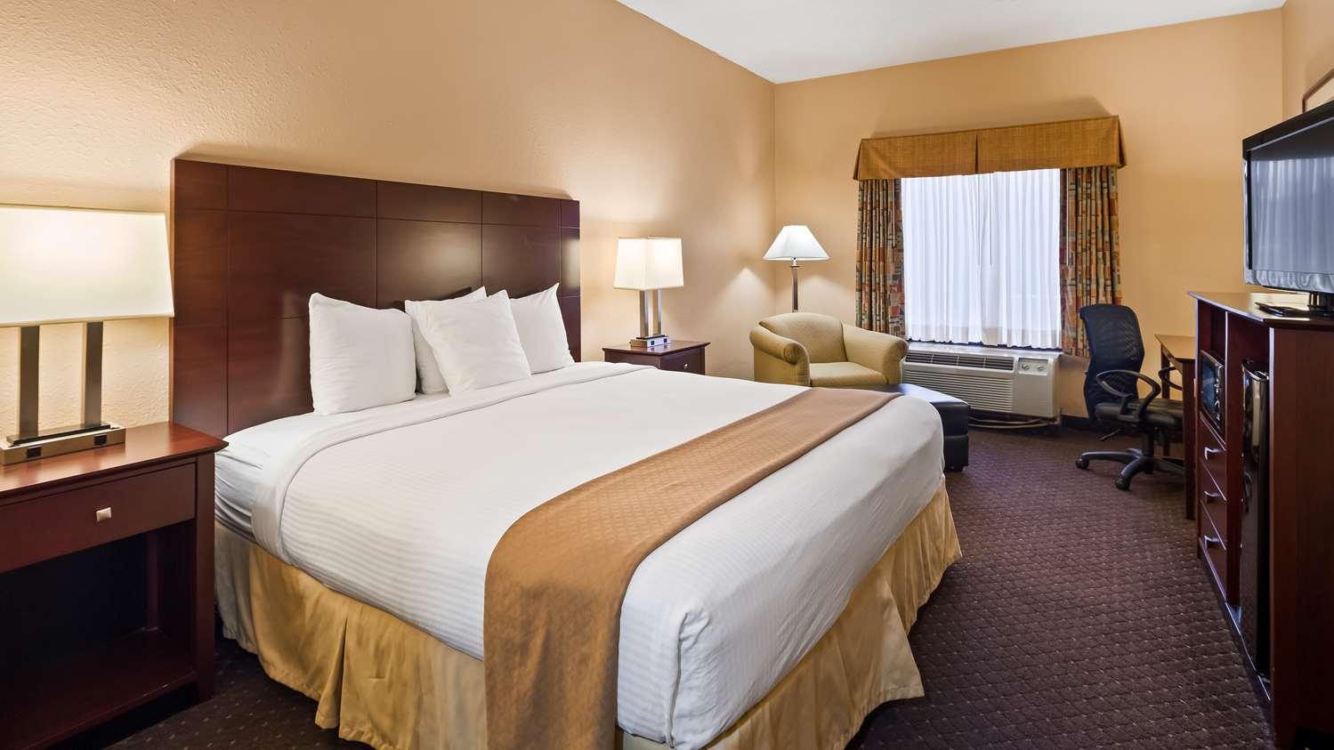 Best Western Plus Executive Hotel Richmond Dumbarton Exterior foto