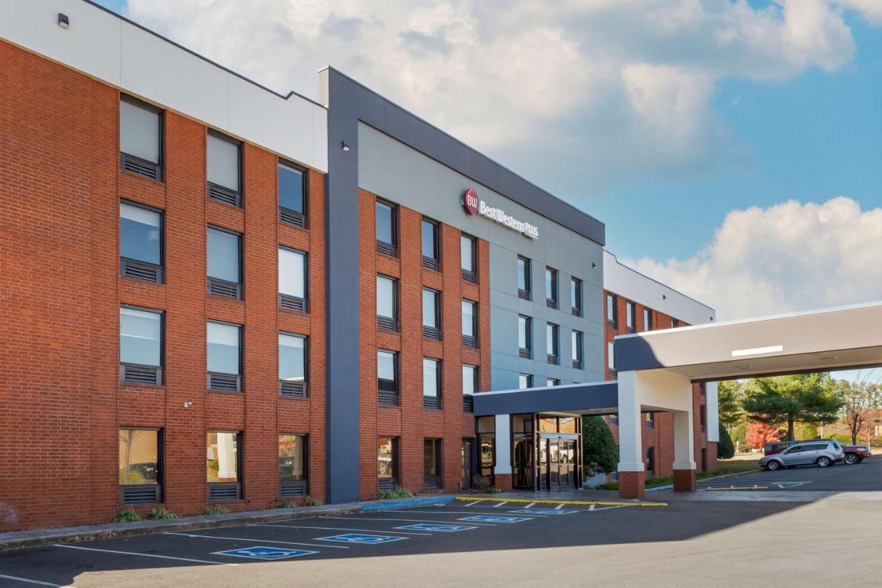 Best Western Plus Executive Hotel Richmond Dumbarton Exterior foto